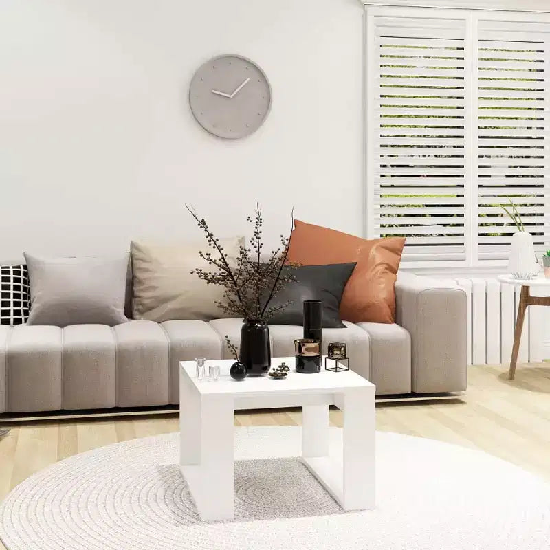 Clihome Modern Oak Side Table, Elegant Compact Square Accent Table for Living Room and Bedroom Decor