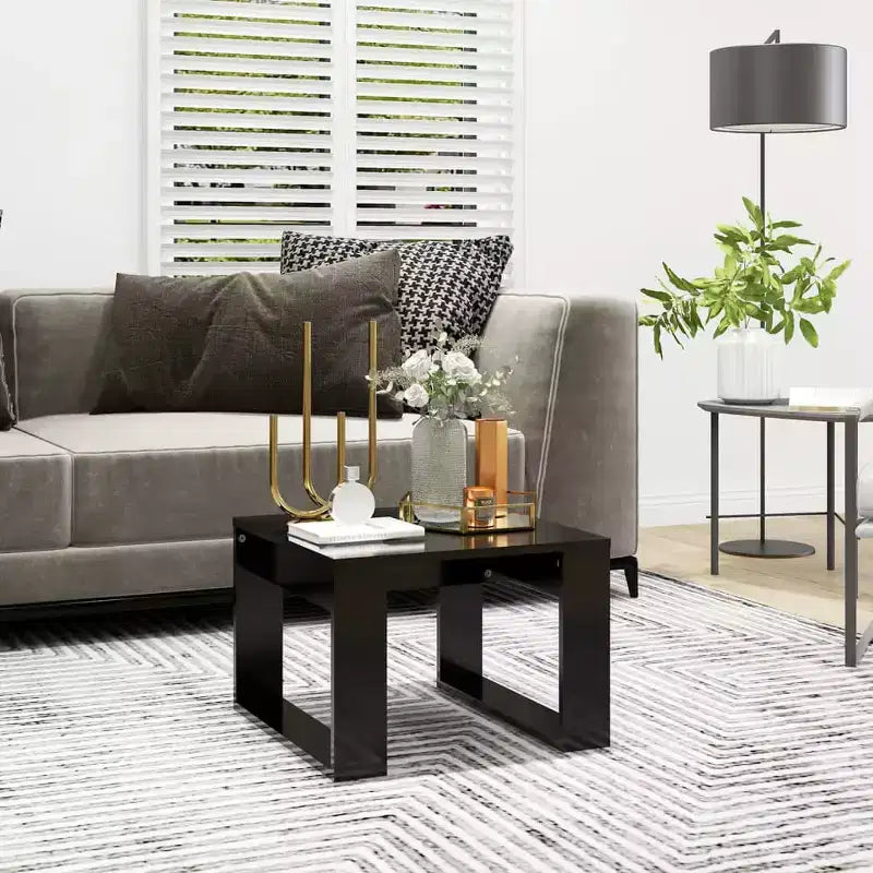 Clihome Modern Oak Side Table, Elegant Compact Square Accent Table for Living Room and Bedroom Decor